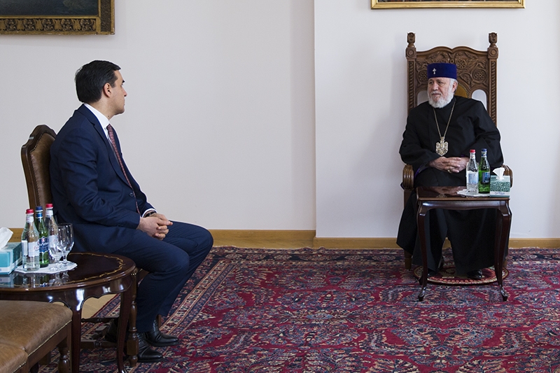 His Holiness Garegin II holds a meeting with Ombudsman A. Tatoyan