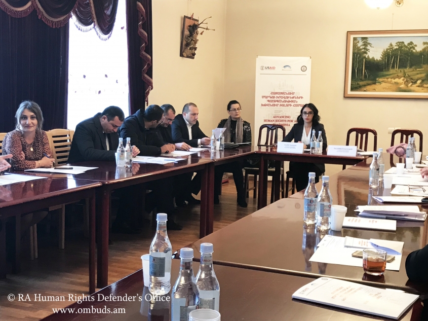 The Human Rights Defender continues to raise awareness on women’s rights: discussion in Vanadzor 