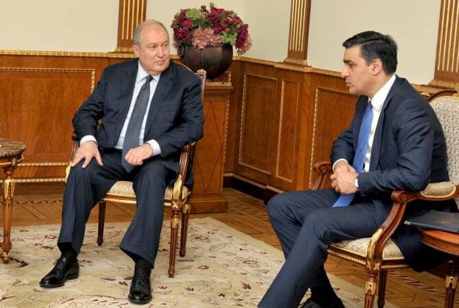 Արման Թաթոյանն ապրիլի 18-ին հանդիպել է Հայաստանի Հանրապետության նախագահ Արմեն Սարգսյանի հետ