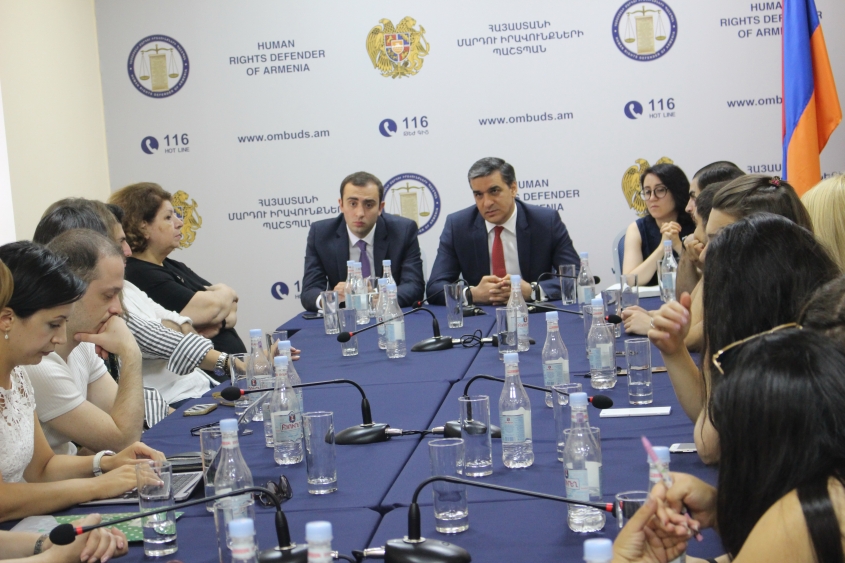 Arman Tatoyan received journalist and political science students from Armenia and Georgia