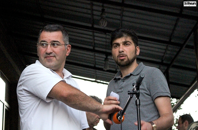 Պաշտպանի ներկայացուցիչներն այցելել են Արմեն Մարտիրոսյանին եւ Դավիթ Սանասարյանին